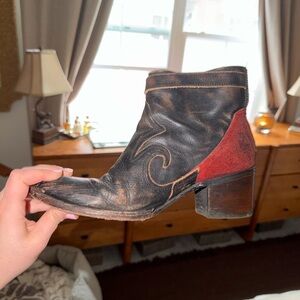 Vintage Black Leather Ankle Boot with Red Suede Heel Panel